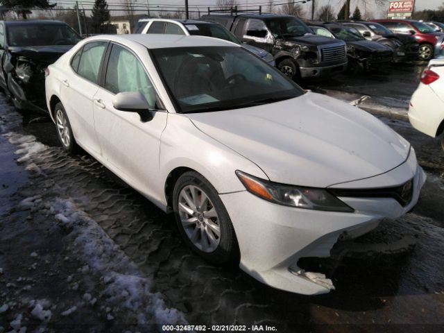 toyota camry 2018 4t1b11hkxju585872