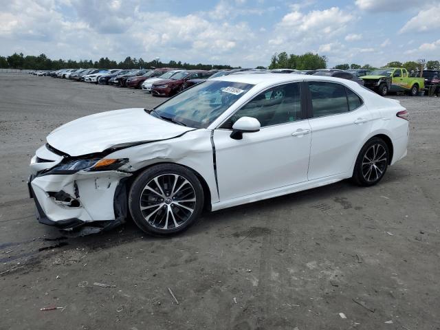 toyota camry l 2018 4t1b11hkxju670114