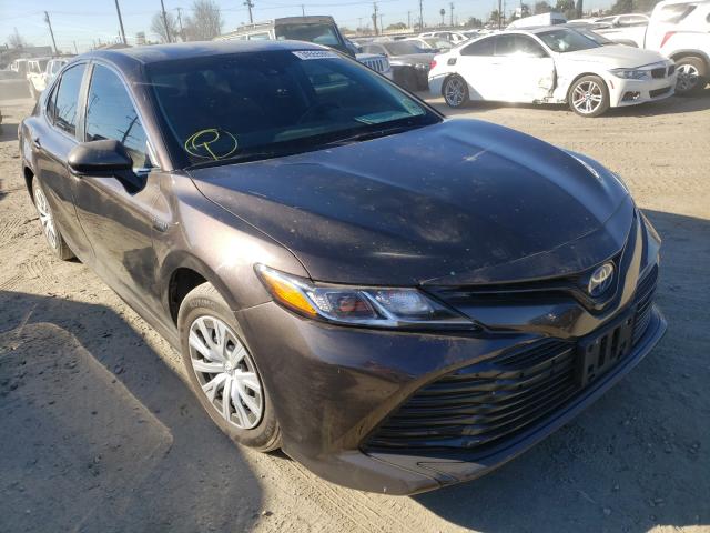 toyota camry le 2018 4t1b31hk3ju500137