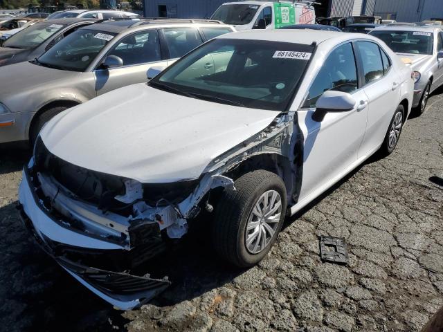 toyota camry le 2018 4t1b31hk3ju508240