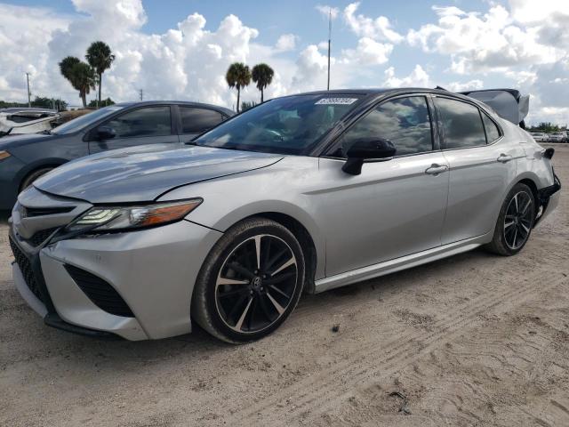 toyota camry xse 2018 4t1b61hk3ju064297