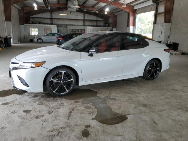 toyota camry xse 2018 4t1b61hk5ju105304