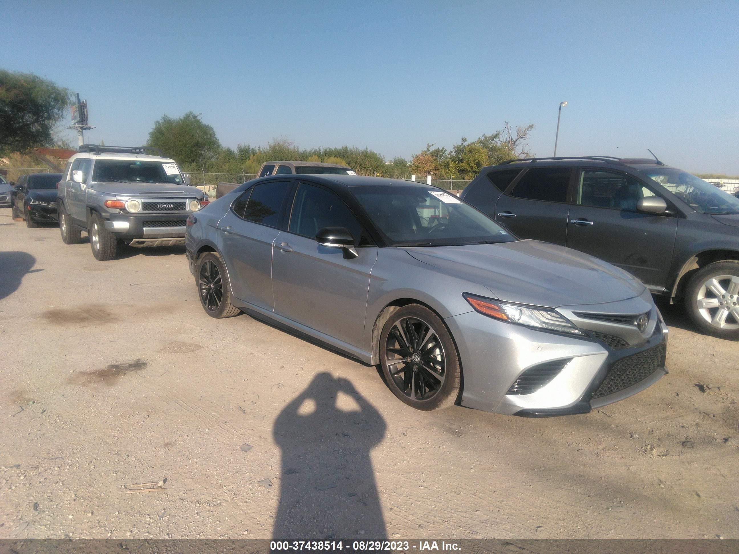 toyota camry 2018 4t1b61hk8ju047320