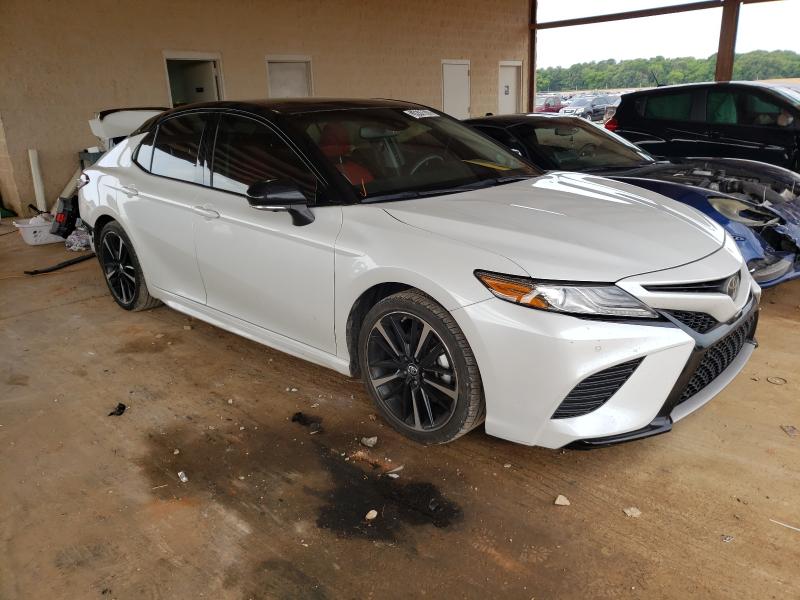 toyota camry xse 2018 4t1b61hk8ju073822