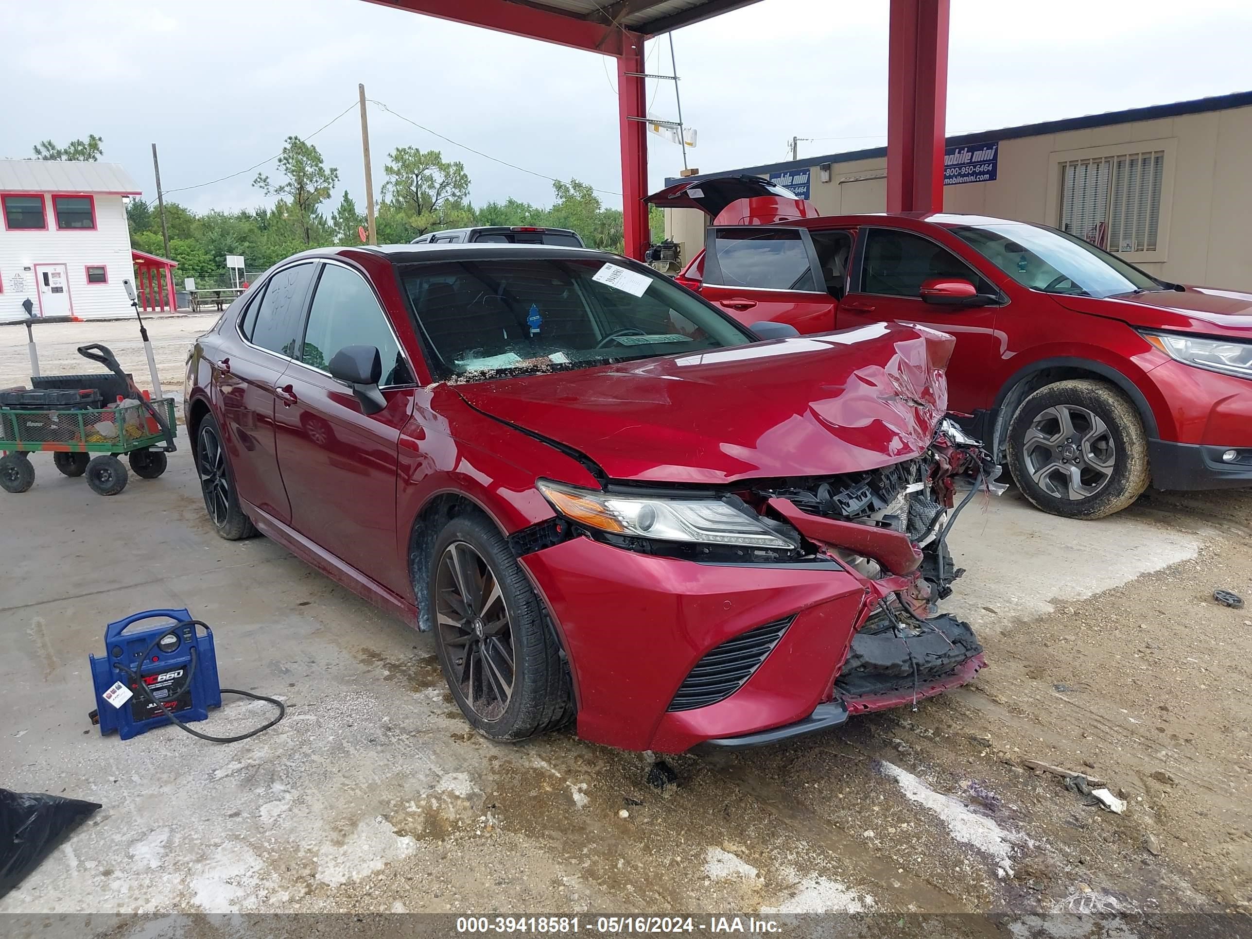 toyota camry 2018 4t1b61hk8ju608695