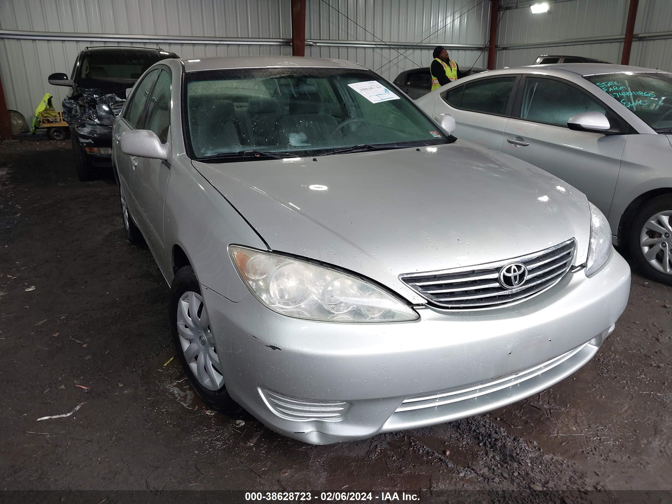 toyota camry 2005 4t1be30k15u425364