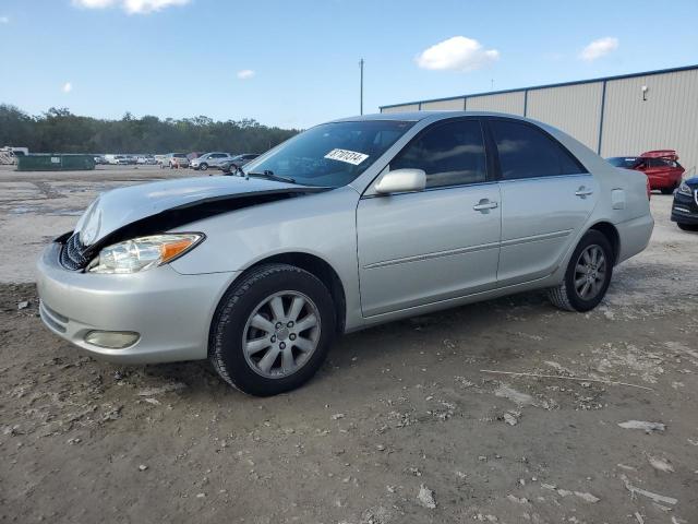 toyota camry le 2004 4t1be30k64u878197