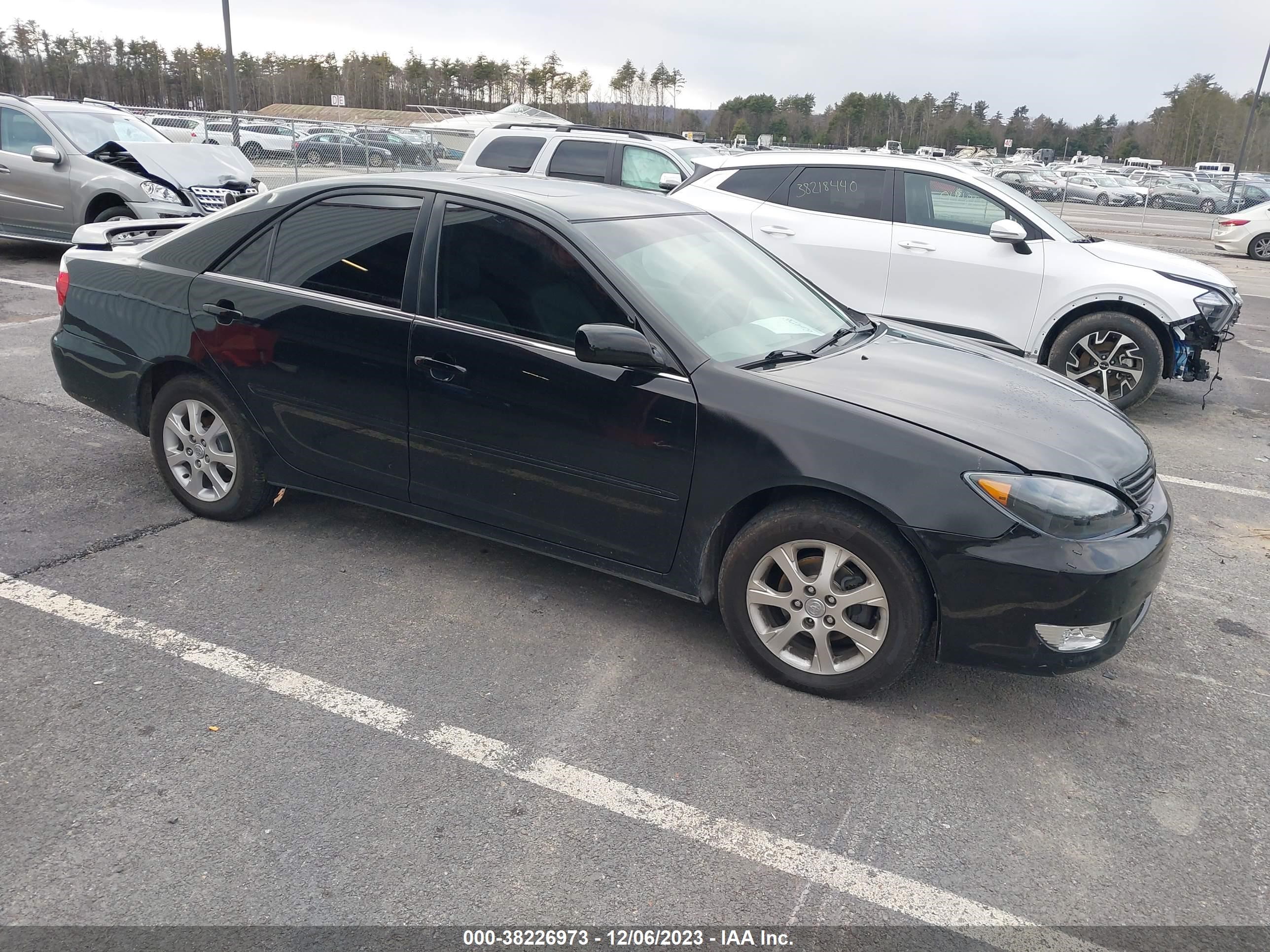 toyota camry 2005 4t1be30k75u601446