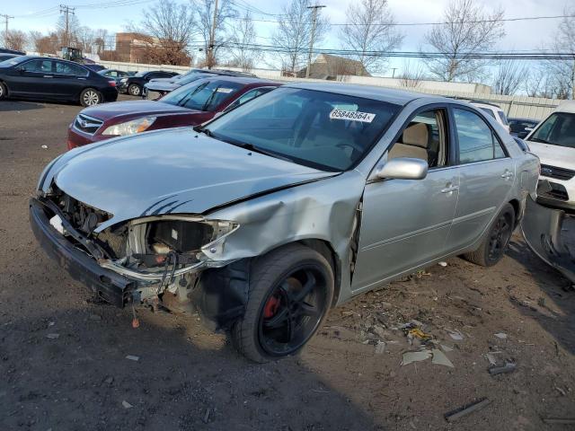 toyota camry le 2004 4t1be32k04u289658