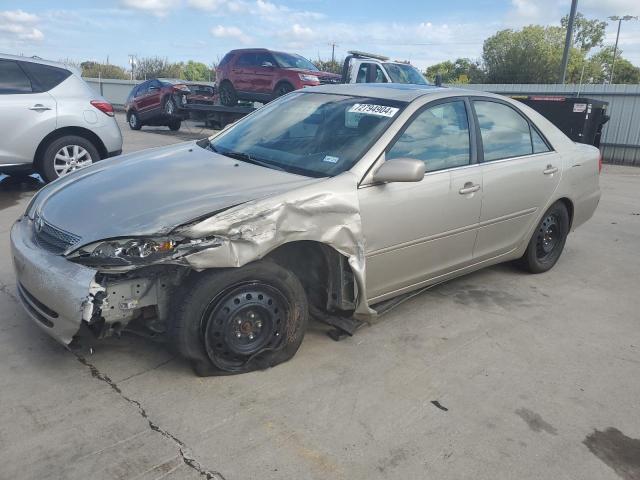 toyota camry le 2004 4t1be32k04u364505