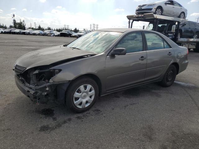 toyota camry le 2004 4t1be32k04u830417