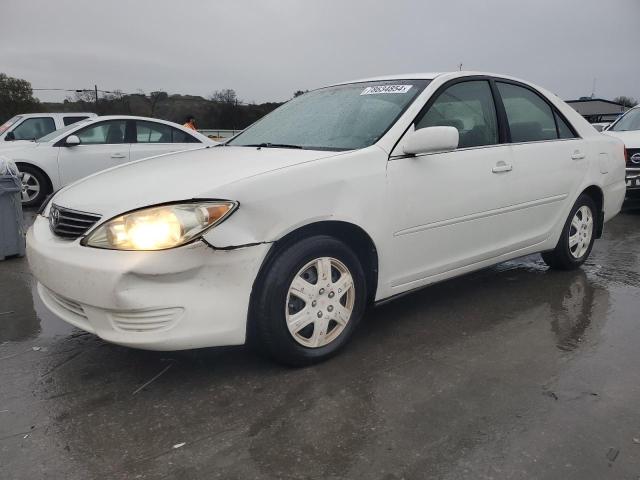 toyota camry le 2005 4t1be32k05u557108