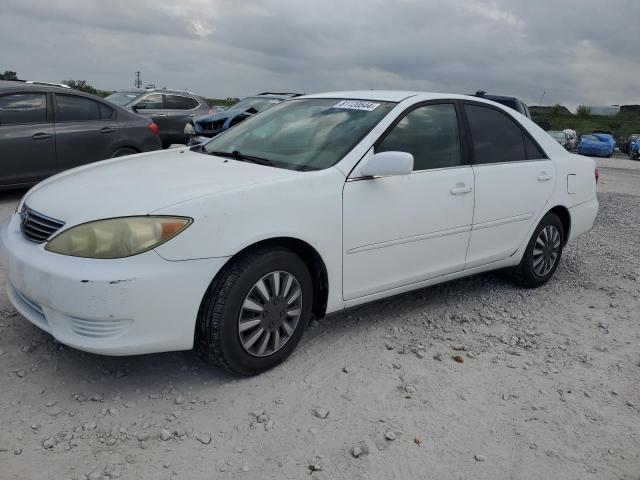 toyota camry le 2005 4t1be32k05u578122