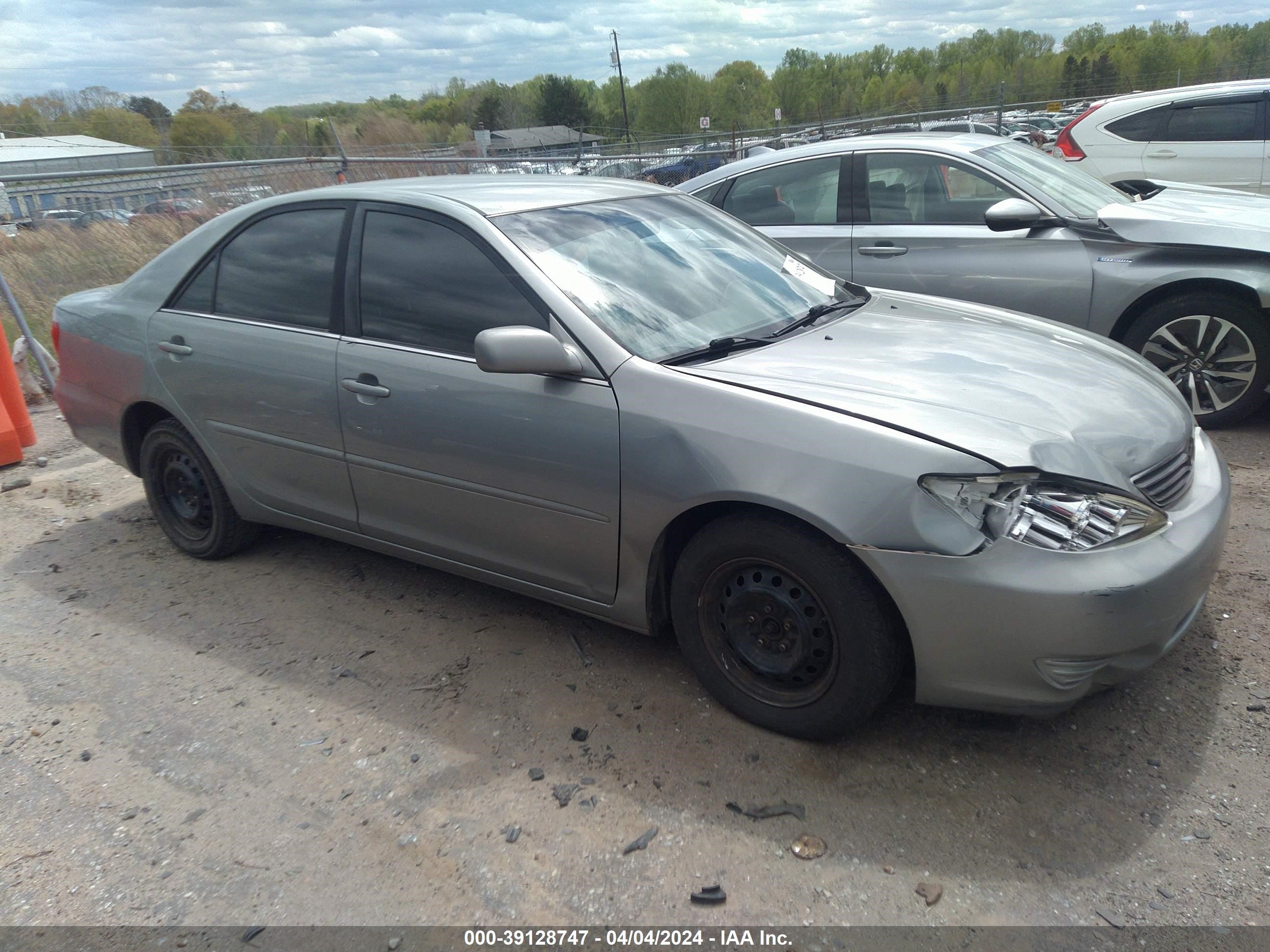 toyota camry 2005 4t1be32k05u592246