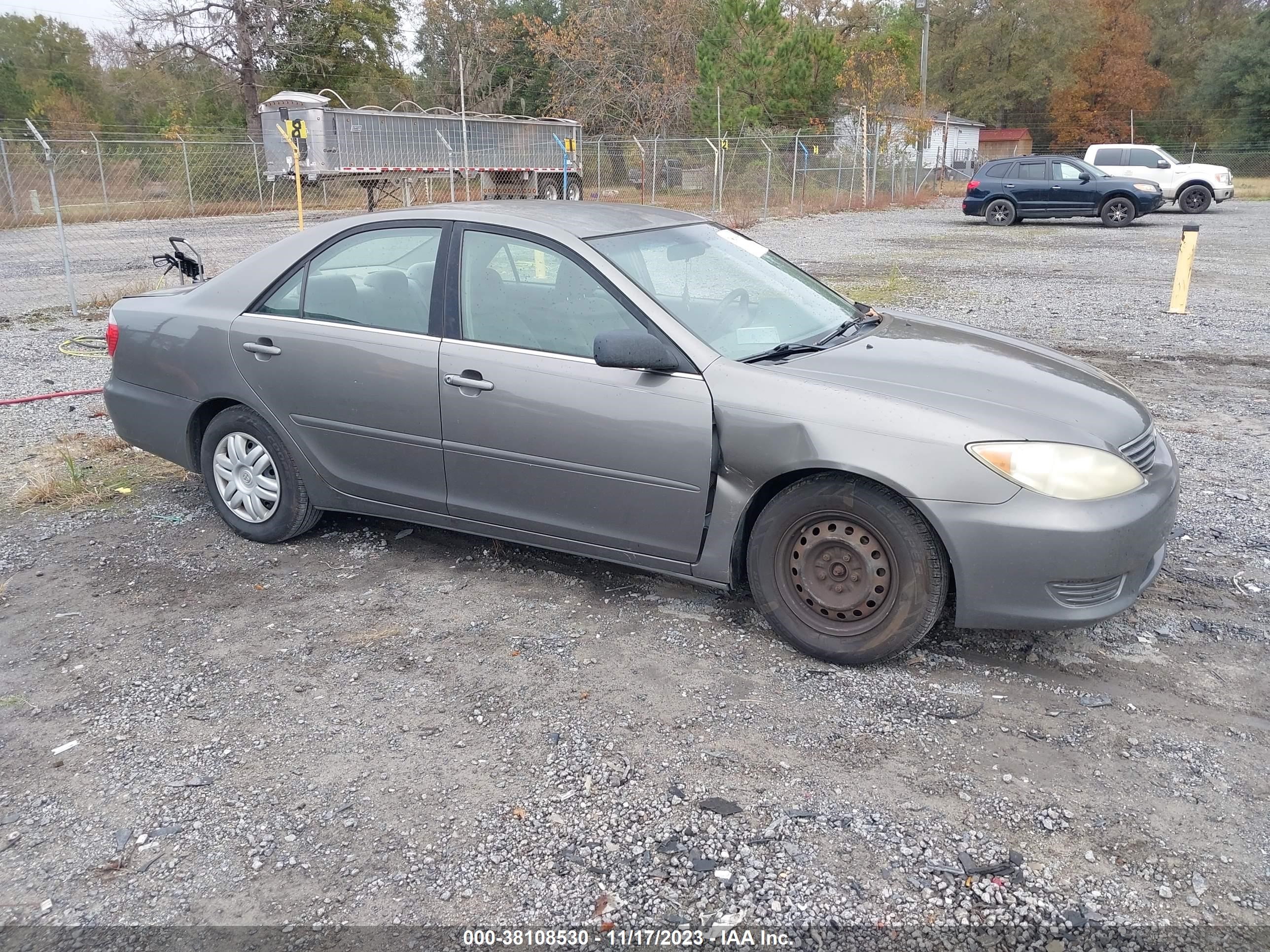 toyota camry 2005 4t1be32k05u971666