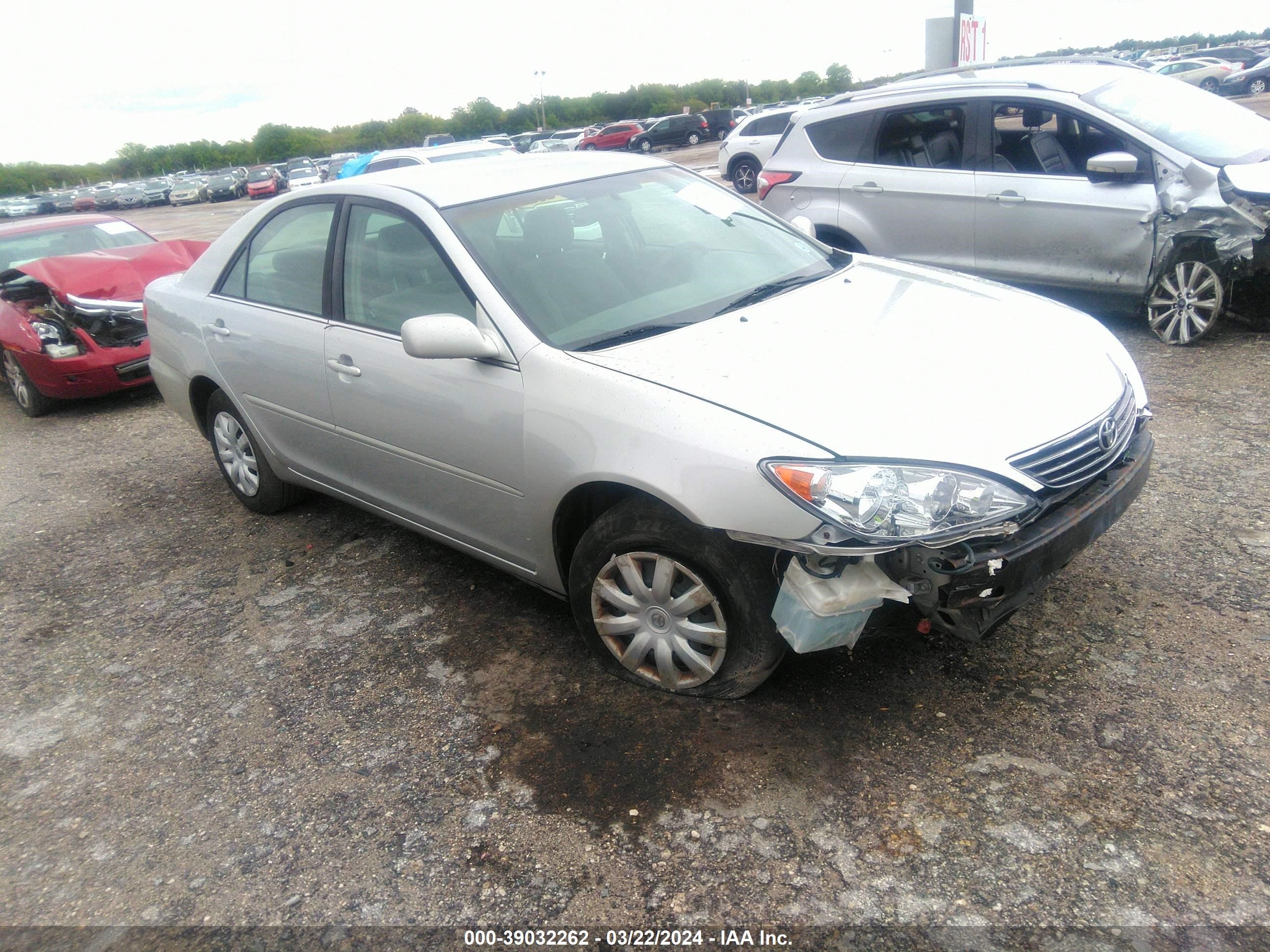 toyota camry 2005 4t1be32k05u982666