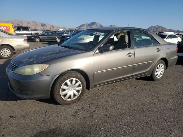 toyota camry le 2005 4t1be32k05u992002