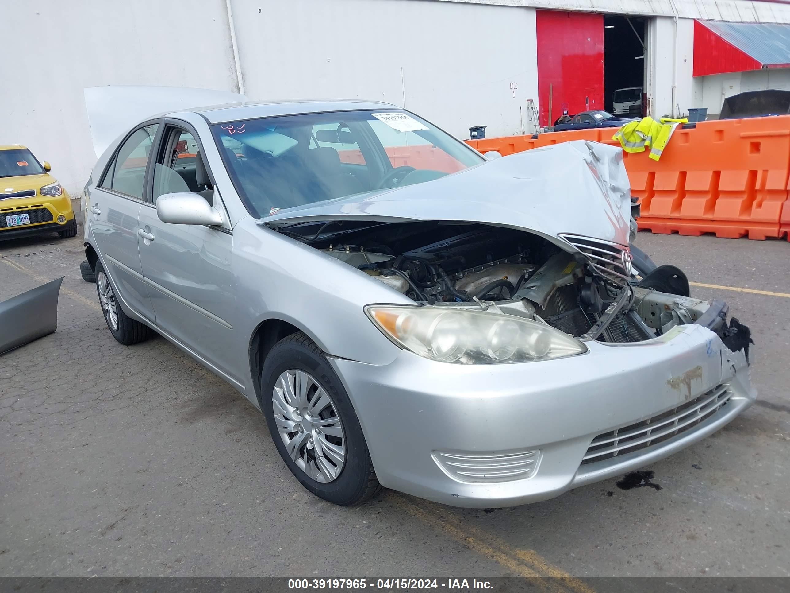 toyota camry 2006 4t1be32k06u157776