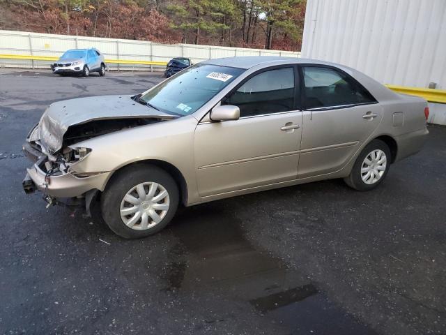 toyota camry le 2005 4t1be32k15u070578