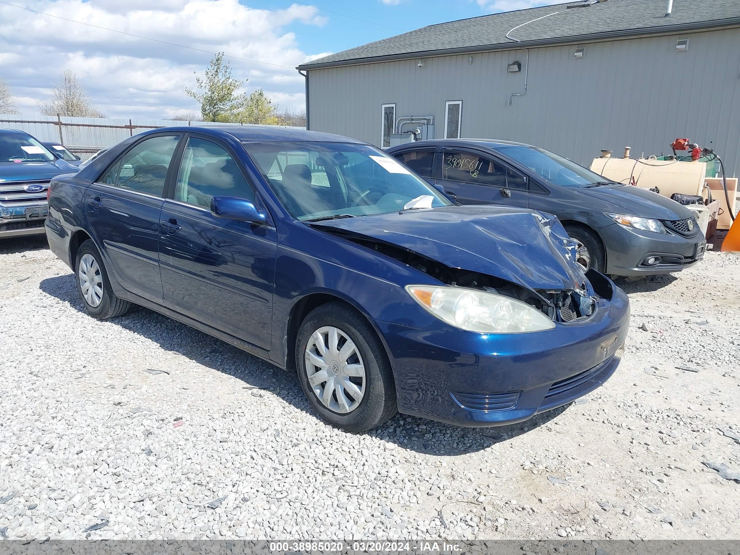 toyota camry 2005 4t1be32k15u074789