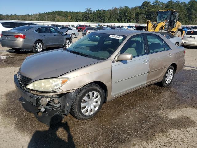 toyota camry le 2005 4t1be32k15u518625