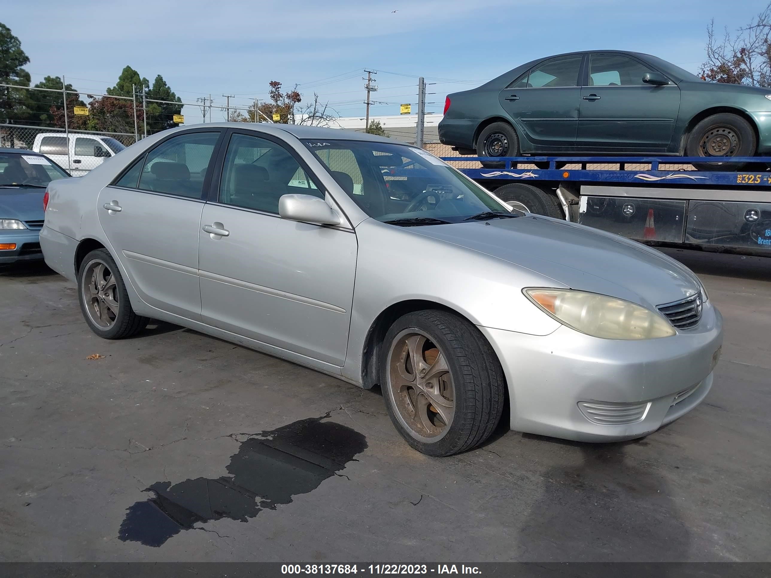 toyota camry 2005 4t1be32k15u942418