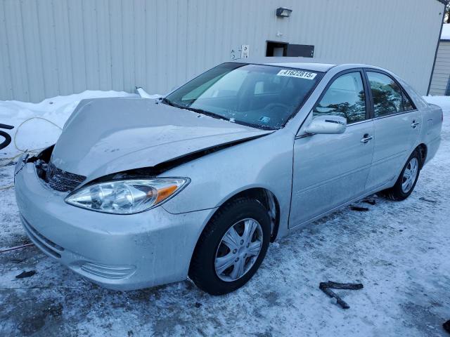 toyota camry le 2004 4t1be32k24u368832