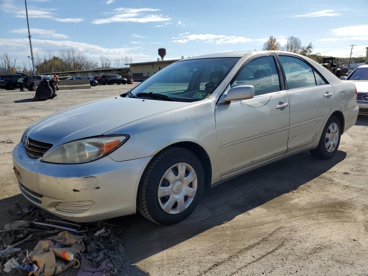 toyota camry 2004 4t1be32k24u830323