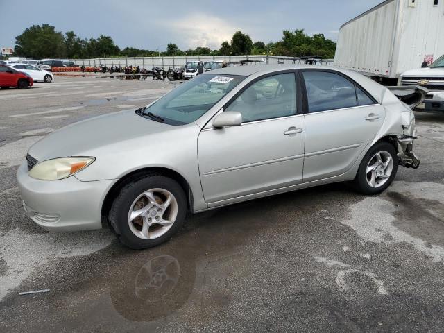 toyota camry le 2004 4t1be32k24u882826