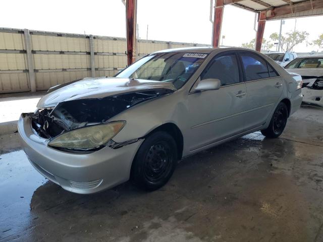 toyota camry le 2005 4t1be32k25u038495