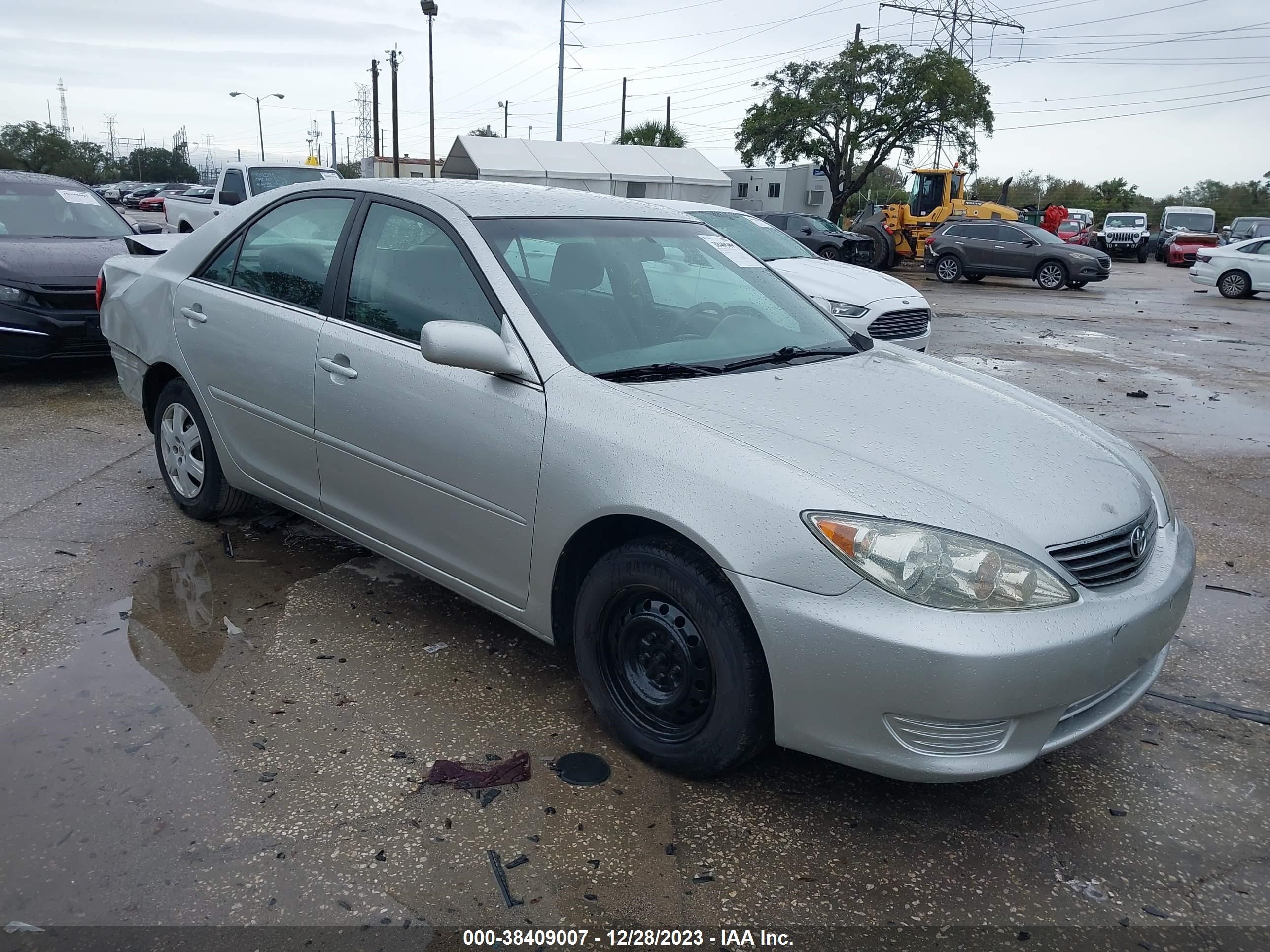 toyota camry 2005 4t1be32k25u097661