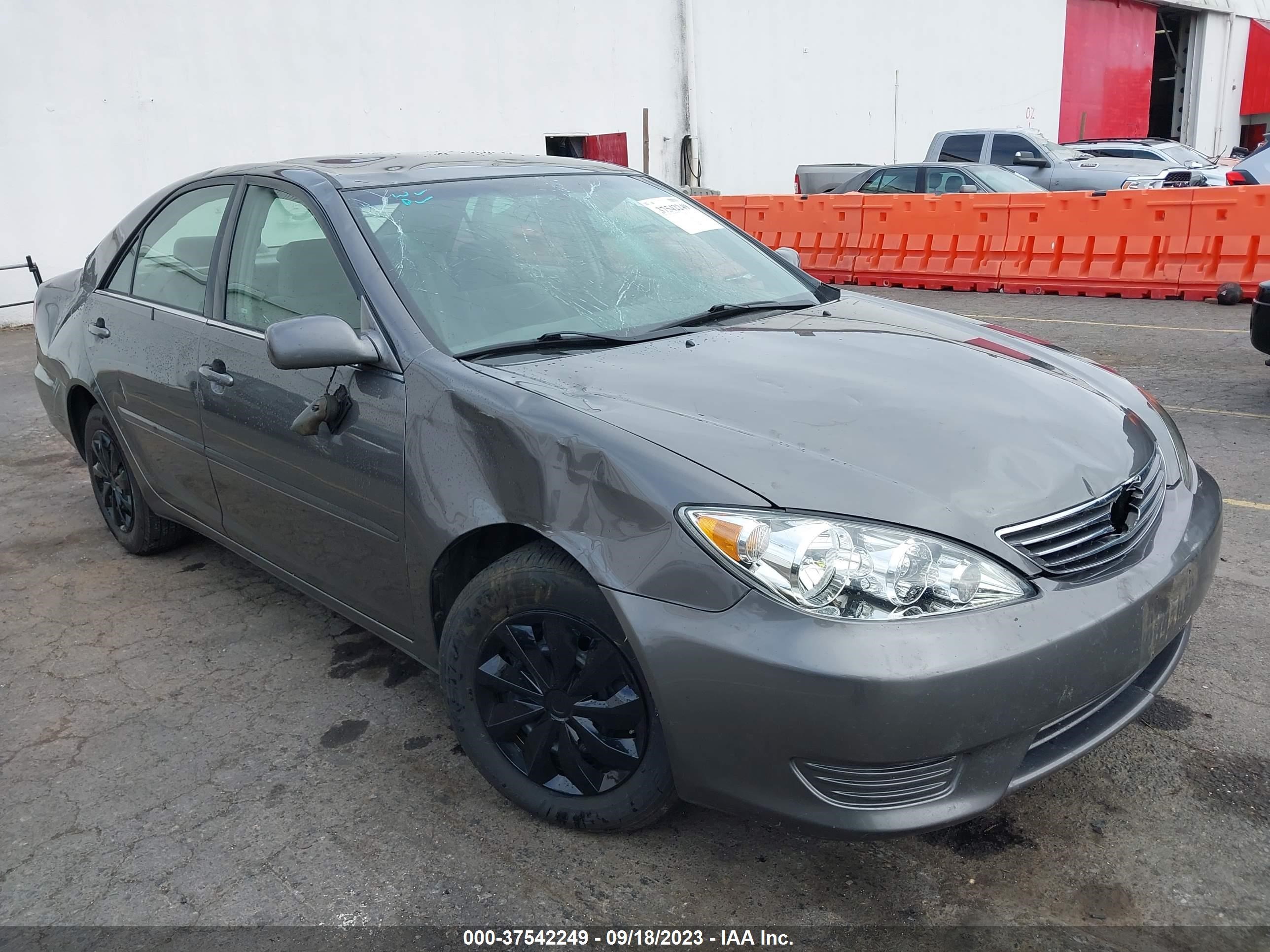 toyota camry 2005 4t1be32k25u500862