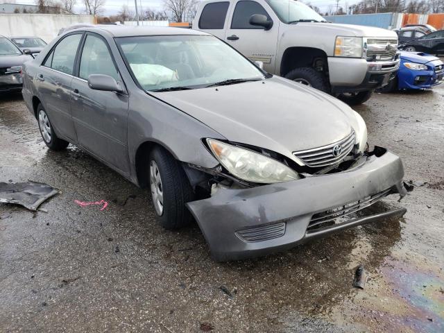 toyota camry le 2005 4t1be32k25u512719