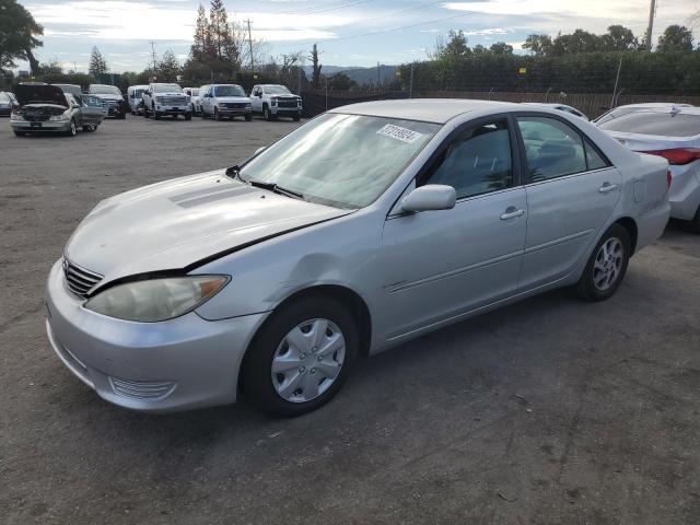 toyota camry 2005 4t1be32k25u521050