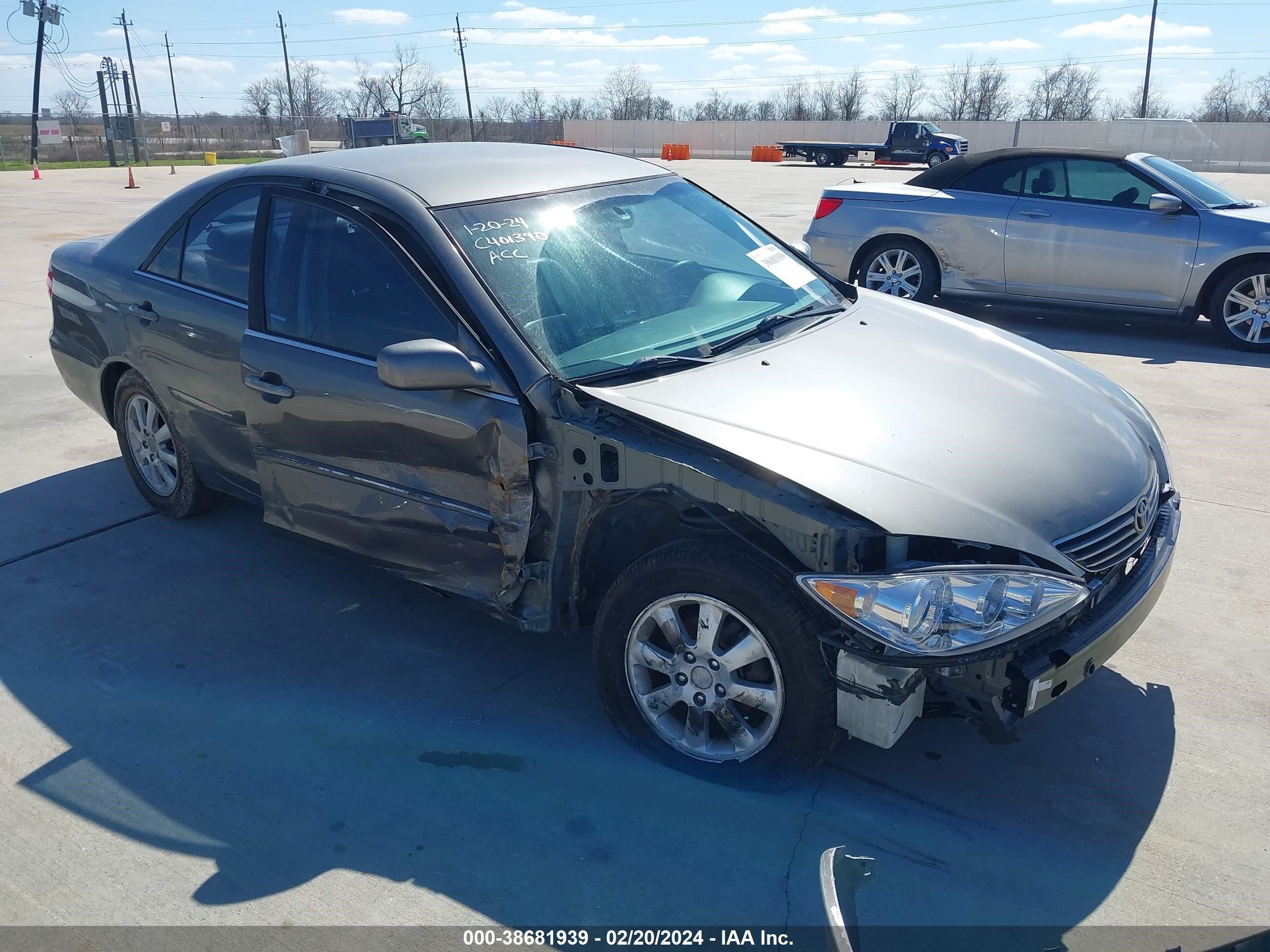 toyota camry 2005 4t1be32k25u611170