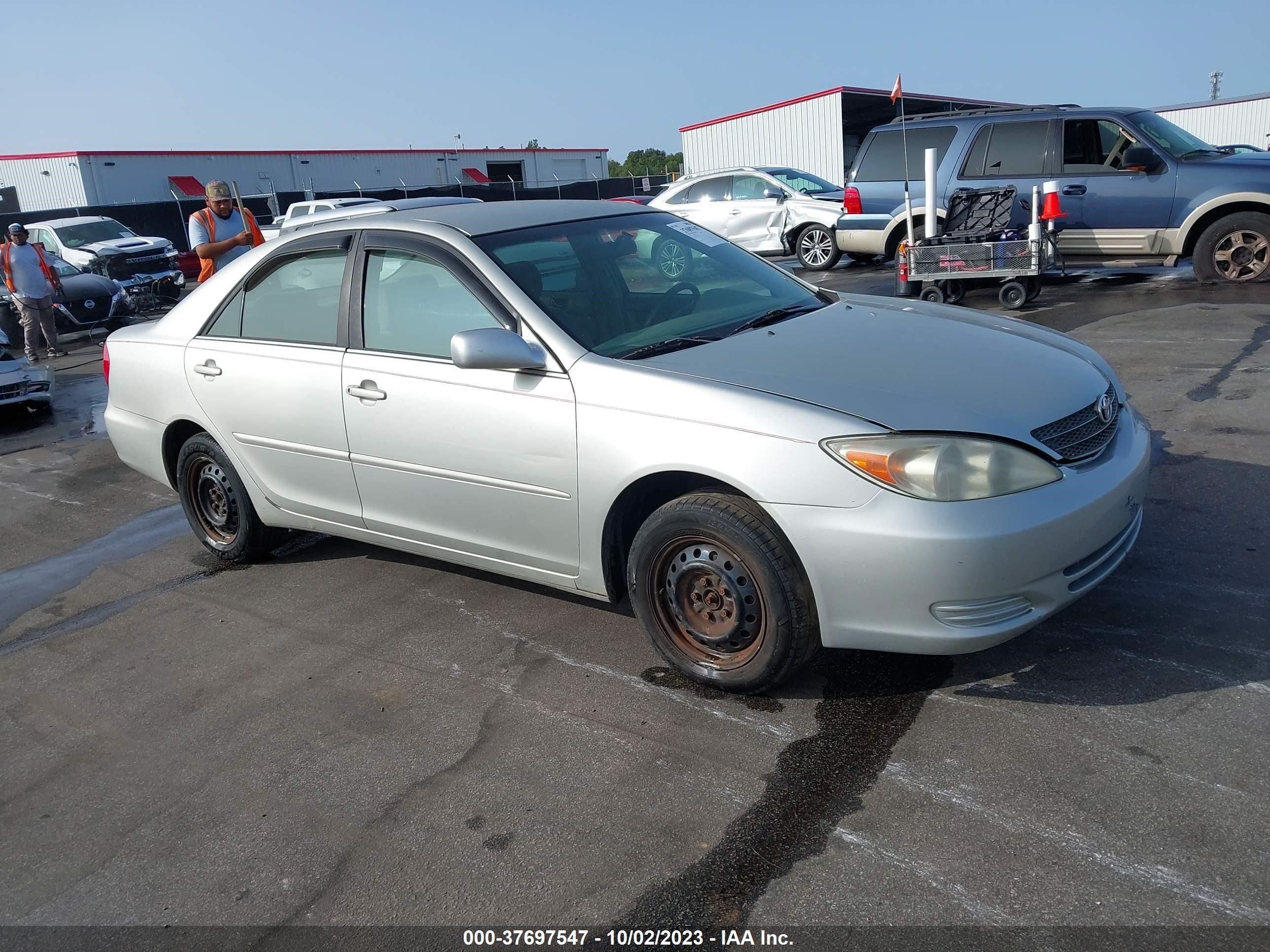 toyota camry 2002 4t1be32k32u055706