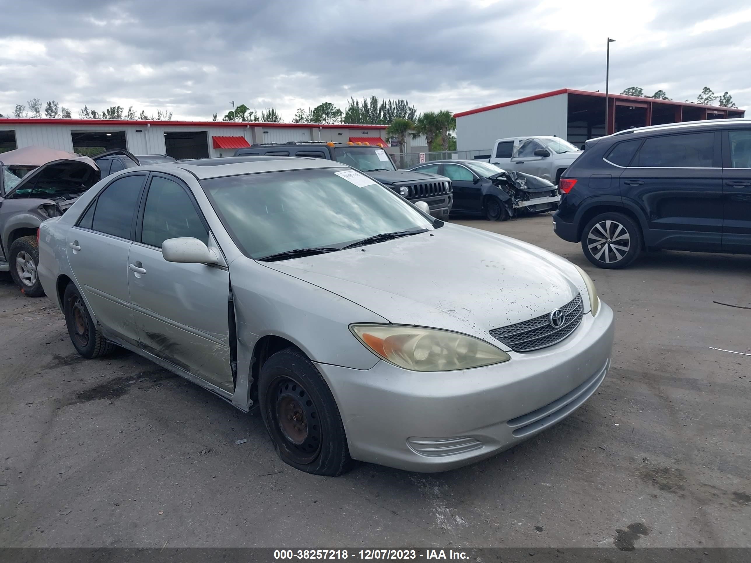 toyota camry 2004 4t1be32k34u282087