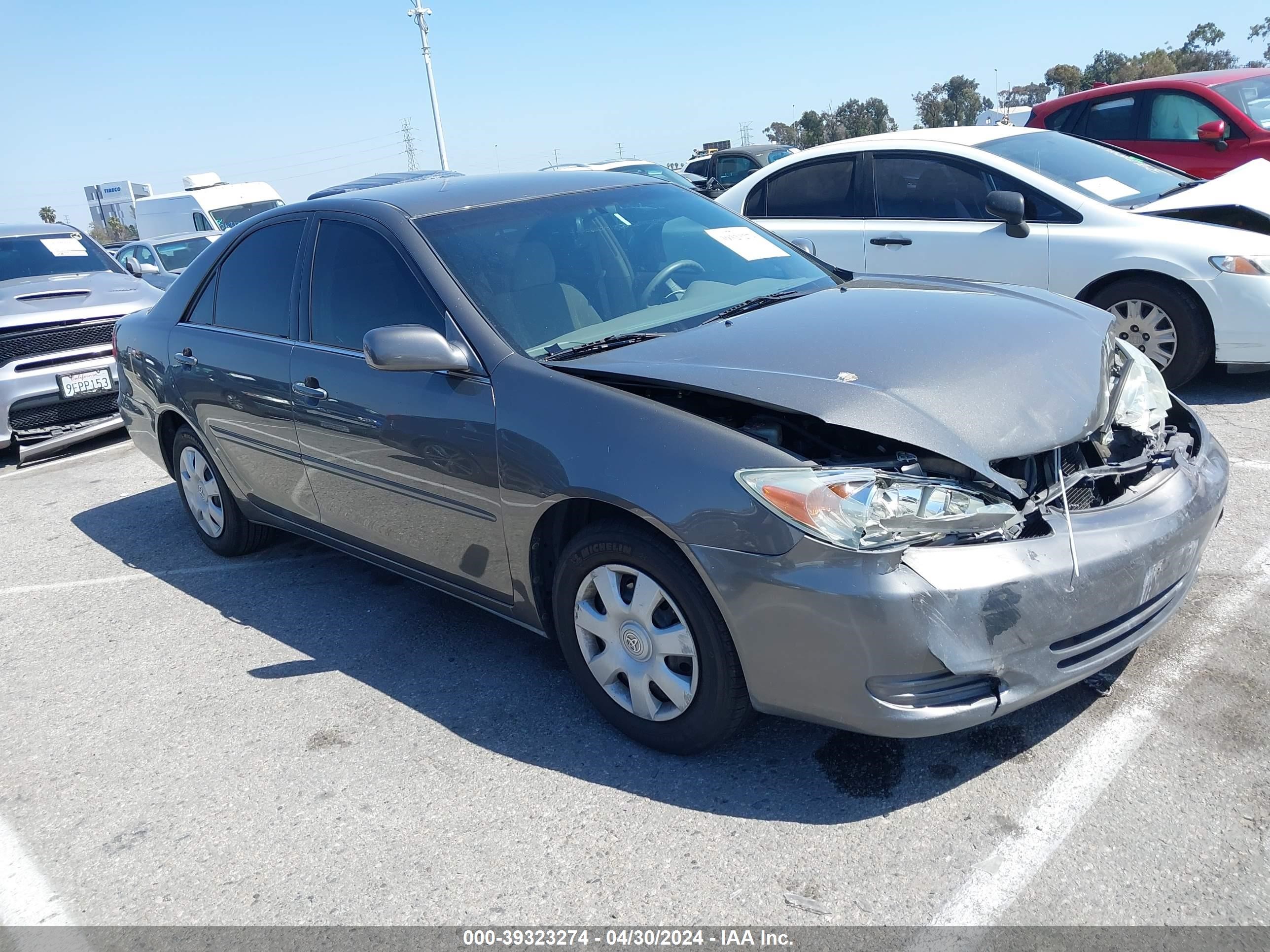 toyota camry 2004 4t1be32k34u867249