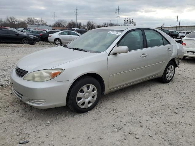 toyota camry le 2004 4t1be32k34u932083