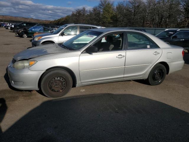 toyota camry le 2005 4t1be32k35u382059