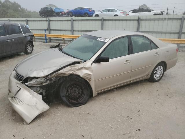 toyota camry le 2005 4t1be32k35u431468