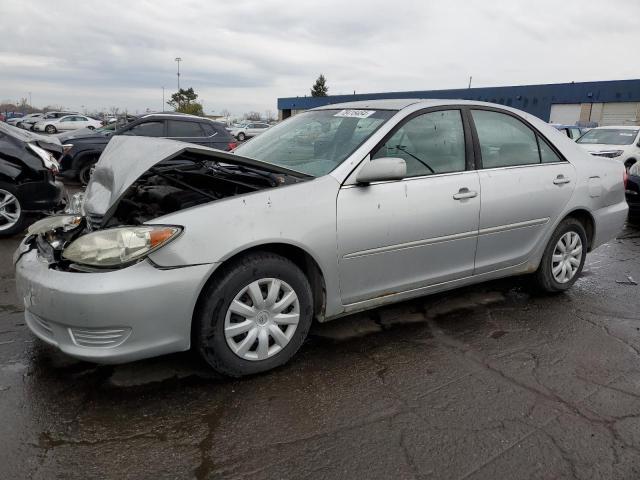 toyota camry le 2005 4t1be32k35u435018