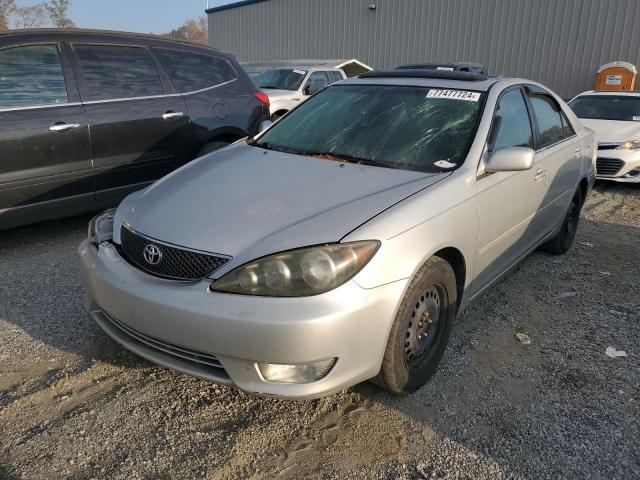 toyota camry le 2005 4t1be32k35u570953