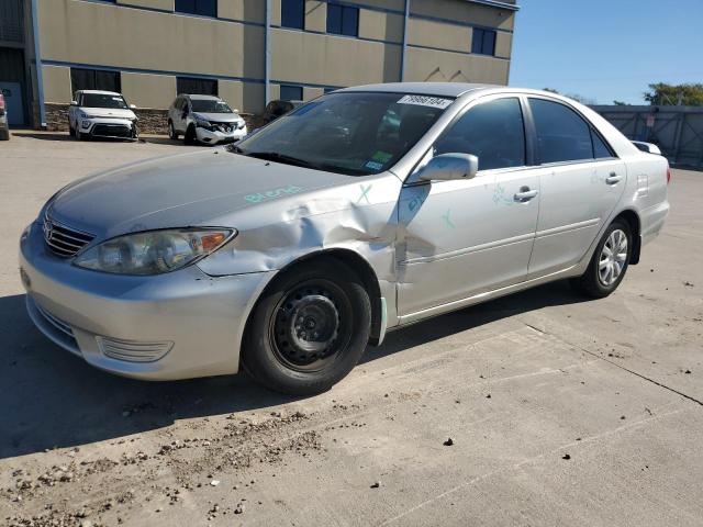 toyota camry le 2005 4t1be32k35u985688