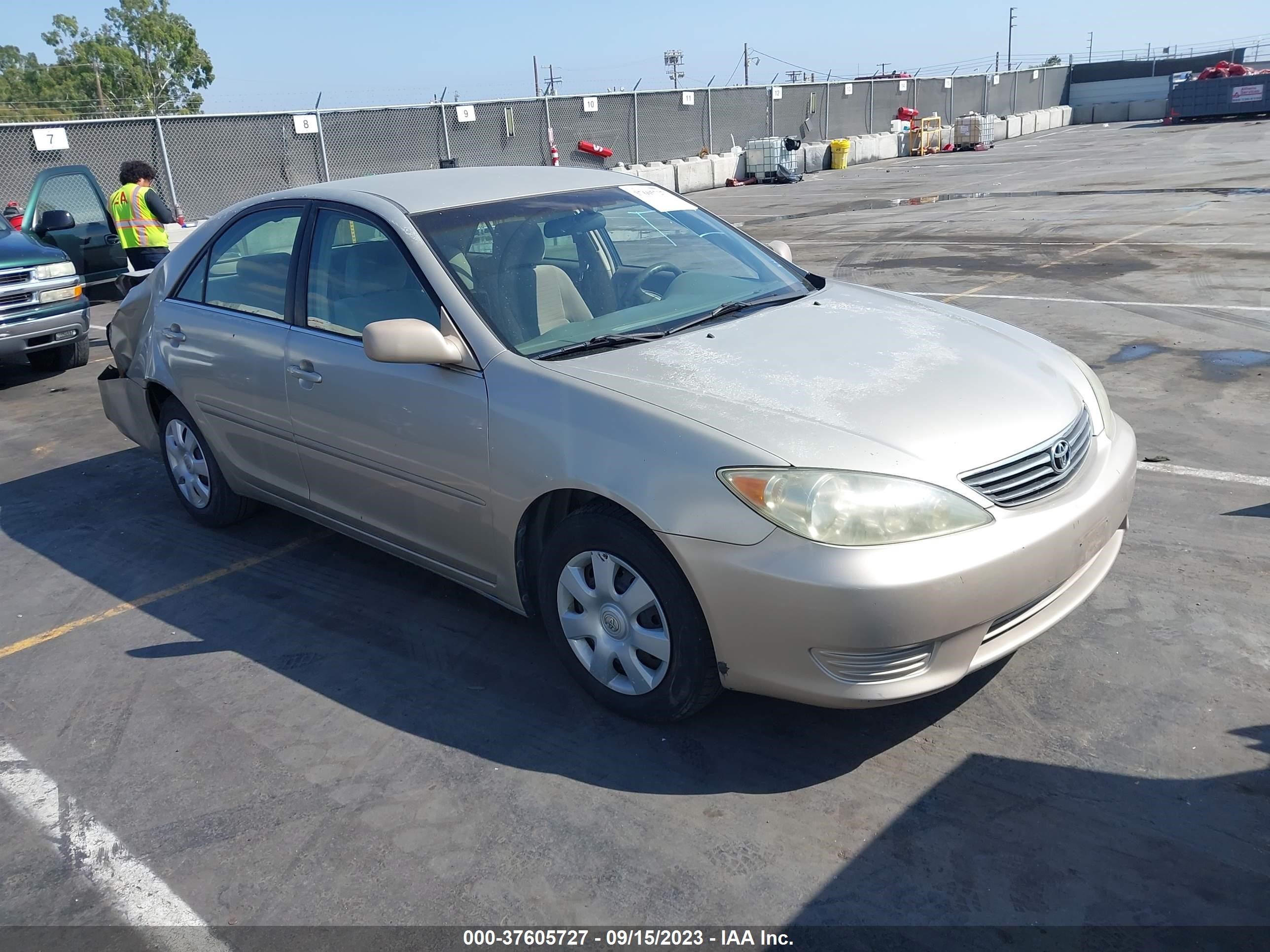 toyota camry 2006 4t1be32k36u156198