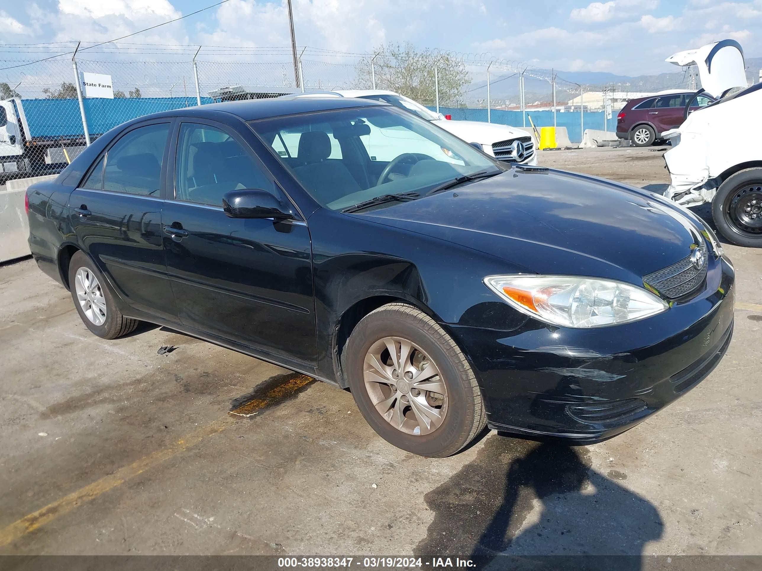 toyota camry 2004 4t1be32k44u360568