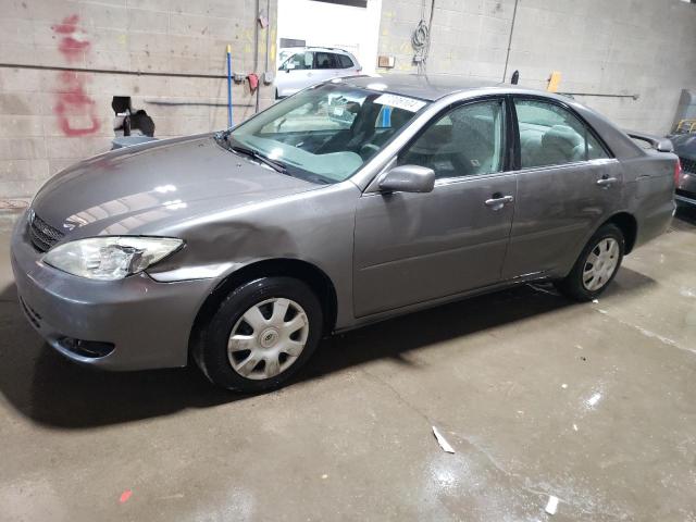 toyota camry le 2004 4t1be32k44u862447