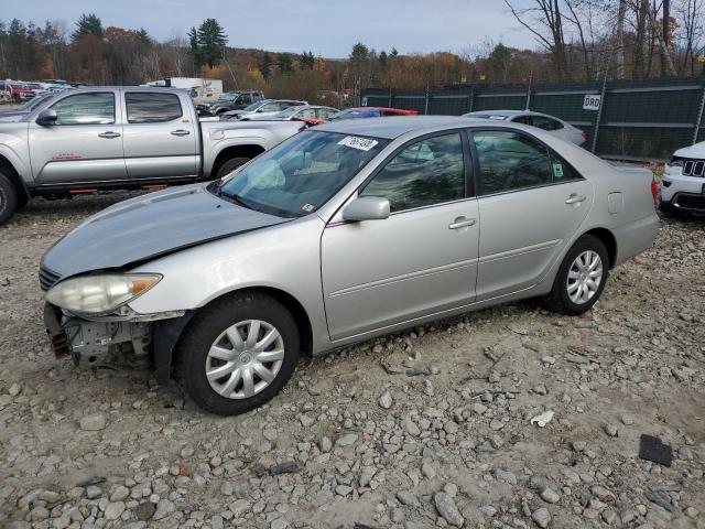 toyota camry le 2005 4t1be32k45u422830