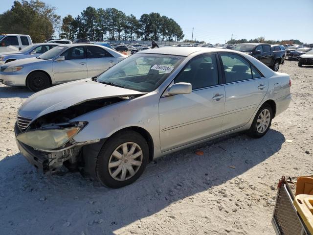 toyota camry le 2005 4t1be32k45u538674