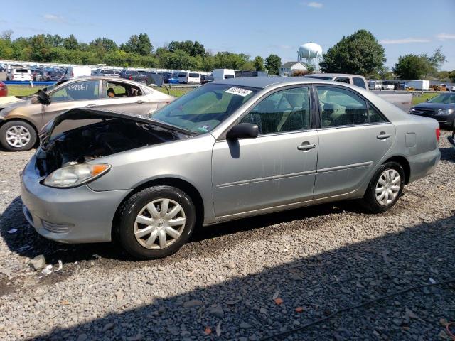 toyota camry le 2005 4t1be32k45u557936